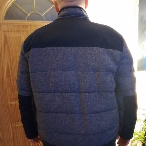 EUC men's XL Tommy Hilfiger downfilled jacket - Picture 2 of 8